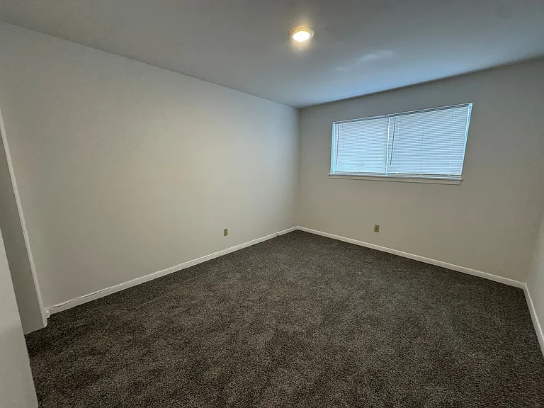 Library Place Apartments — Photo 64