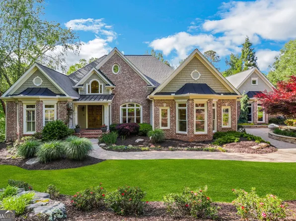 2620 Falls Overlook Dr, Cumming, GA 30041