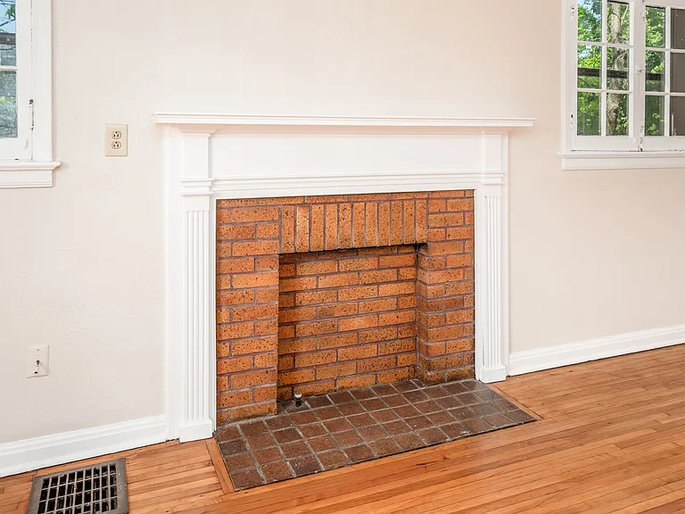134 W Tulane Rd #B — Photo 6