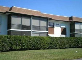 3075 Gardens East Dr APT 8, Palm Beach Gardens, FL 33410
