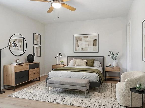 3rd image of 3813 Broadleaf Ct