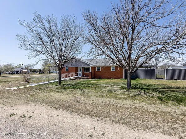 122 S Dreier Ave, Happy, TX 79042