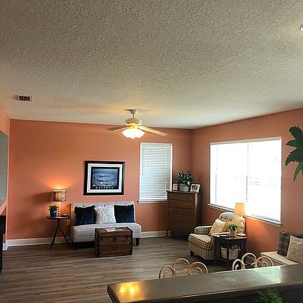 5th image of 172 Ekana Cir