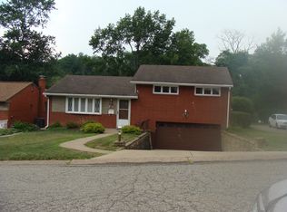 5312 Ranchview Dr, Pittsburgh, PA 15236