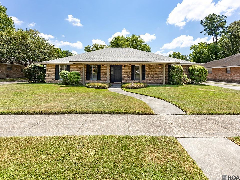 1st image of 968 Bromley Dr