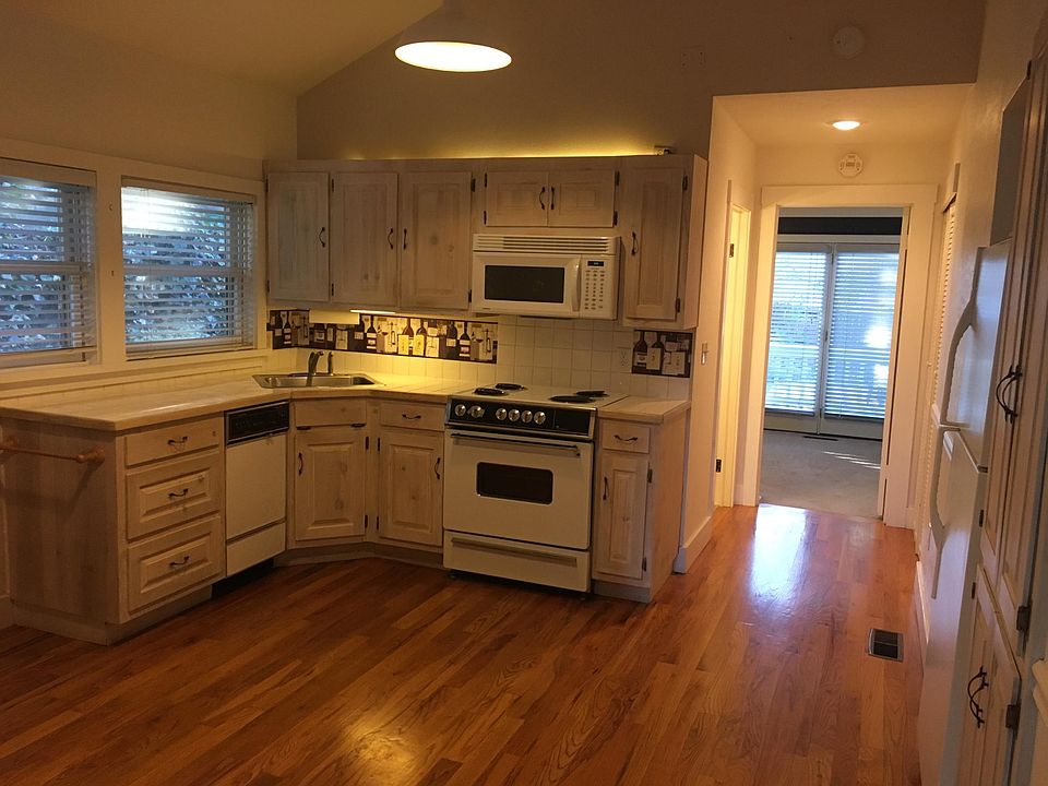 1st image of 1832 Taft St #9