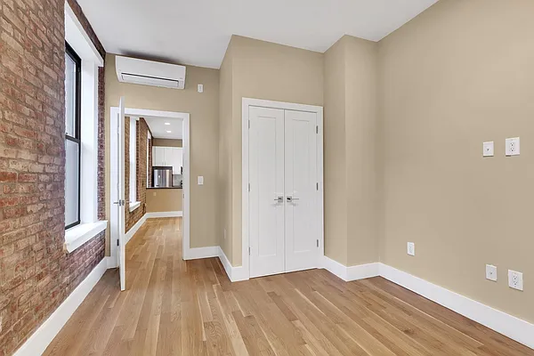 Rented by Cooper & Cooper Real Estate | media 11