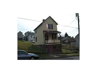 84 Lemon St photo 1