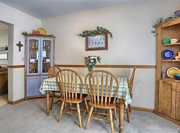 5th image of 37 Southmont Dr