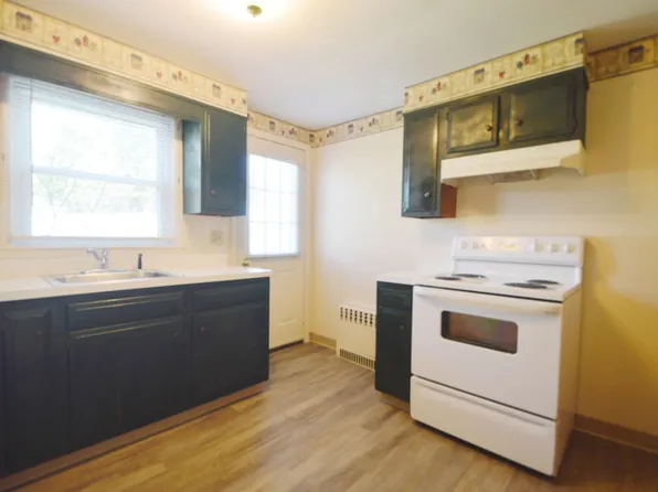 86 North Main Street, 86 N Main St #R1, West Boylston, MA 01583