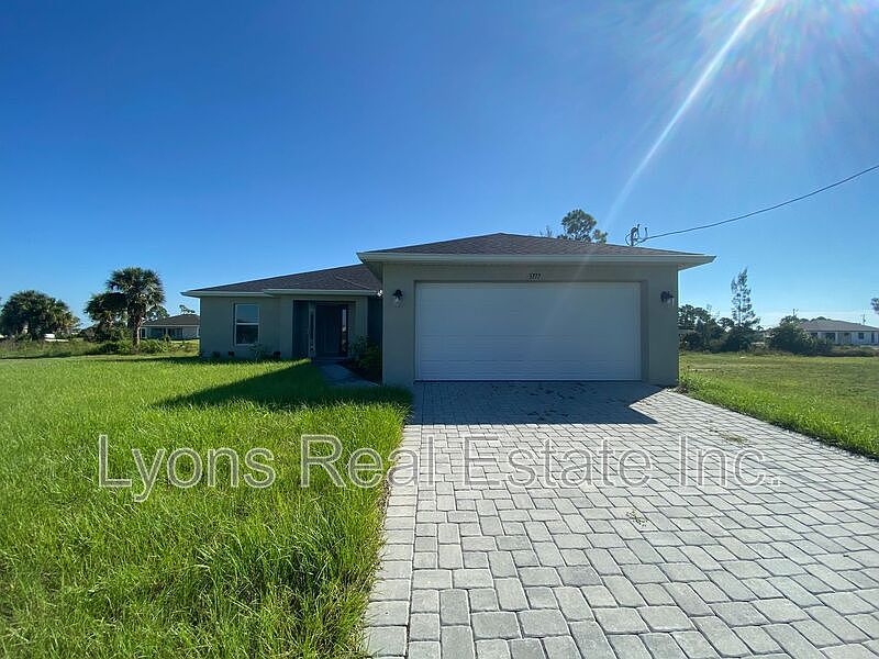 1st image of 3777 NE 16th Pl