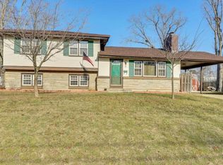 33 Locker St, Bayville, NJ 08721