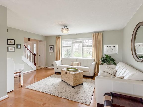 2nd image of 18 Fox Hill Dr