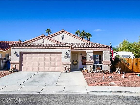 2nd image of 5909 Berry Hill Ln