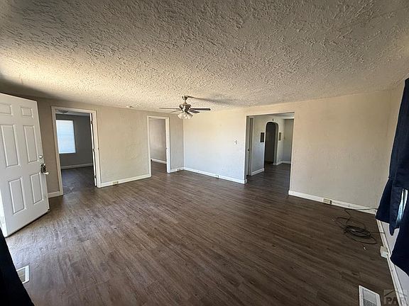 5th image of 2602 E 9th St