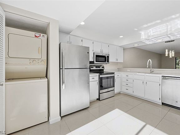 5th image of 116 Pinebrook Dr