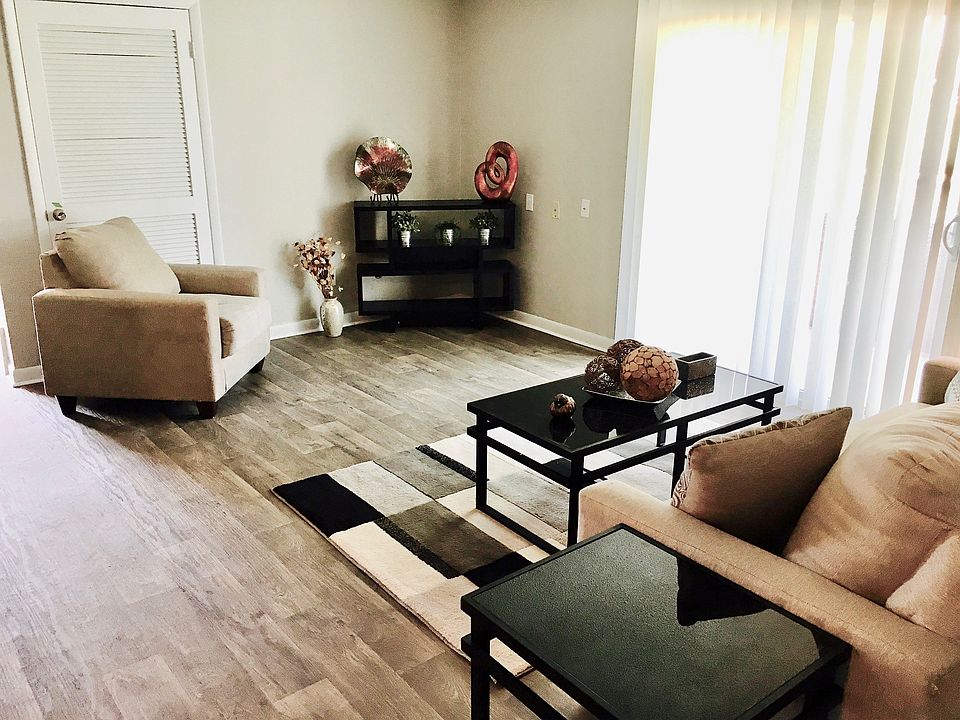 Spacious Living Room Area
