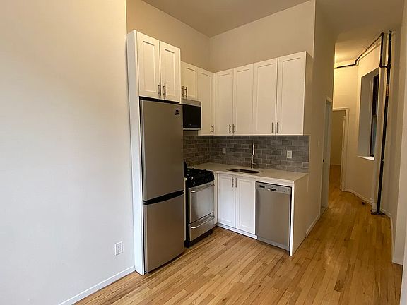 3rd image of 223 E 32nd St APT 1B