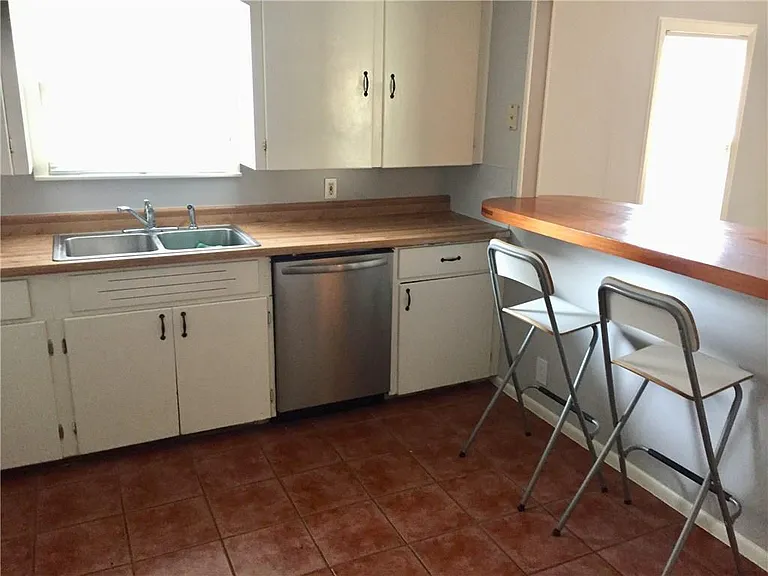 705 Franklin Blvd #A — Photo 6