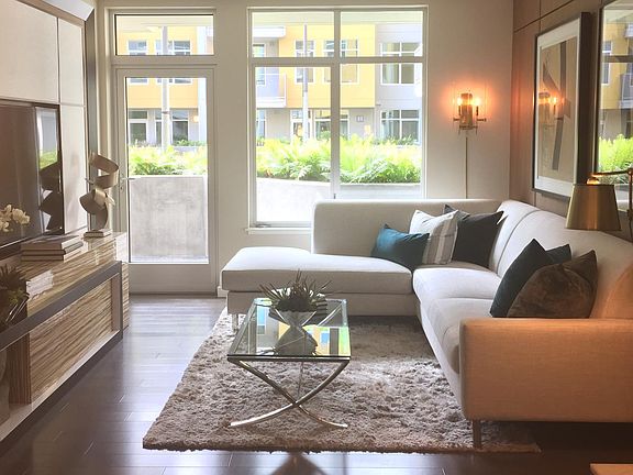 2nd image of 2655 Bush St APT 108