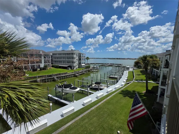 311 Yacht Club Ln #311, Seabrook, TX 77586