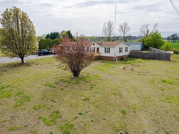 5th image of 100 Horse Creek Trl