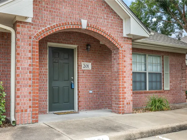 1702 Deacon Dr APT 201, College Station, TX 77845