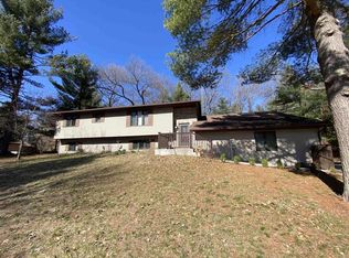 E10724 Delton Rd, Baraboo, WI 53913