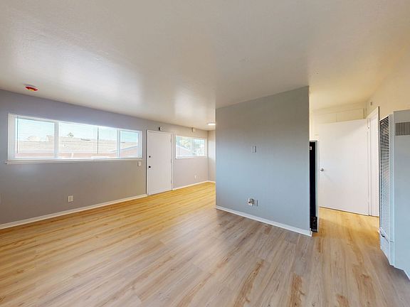 4th image of 3211 School St APT 3