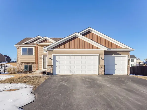 906 Mulberry Ave NE, Montgomery, MN 56069