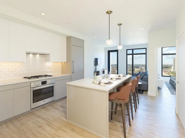 191 Washington St, Brighton, MA