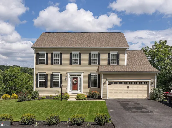 1001 W Masters Dr, Cross Junction, VA 22625