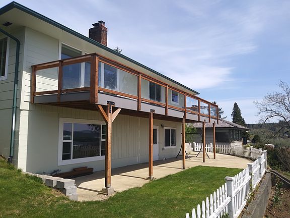 5th image of 620 Hyde Park Dr