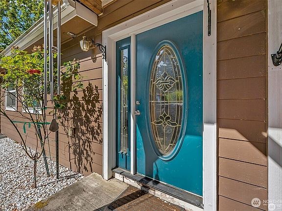 2nd image of 1533 Northcliff Road