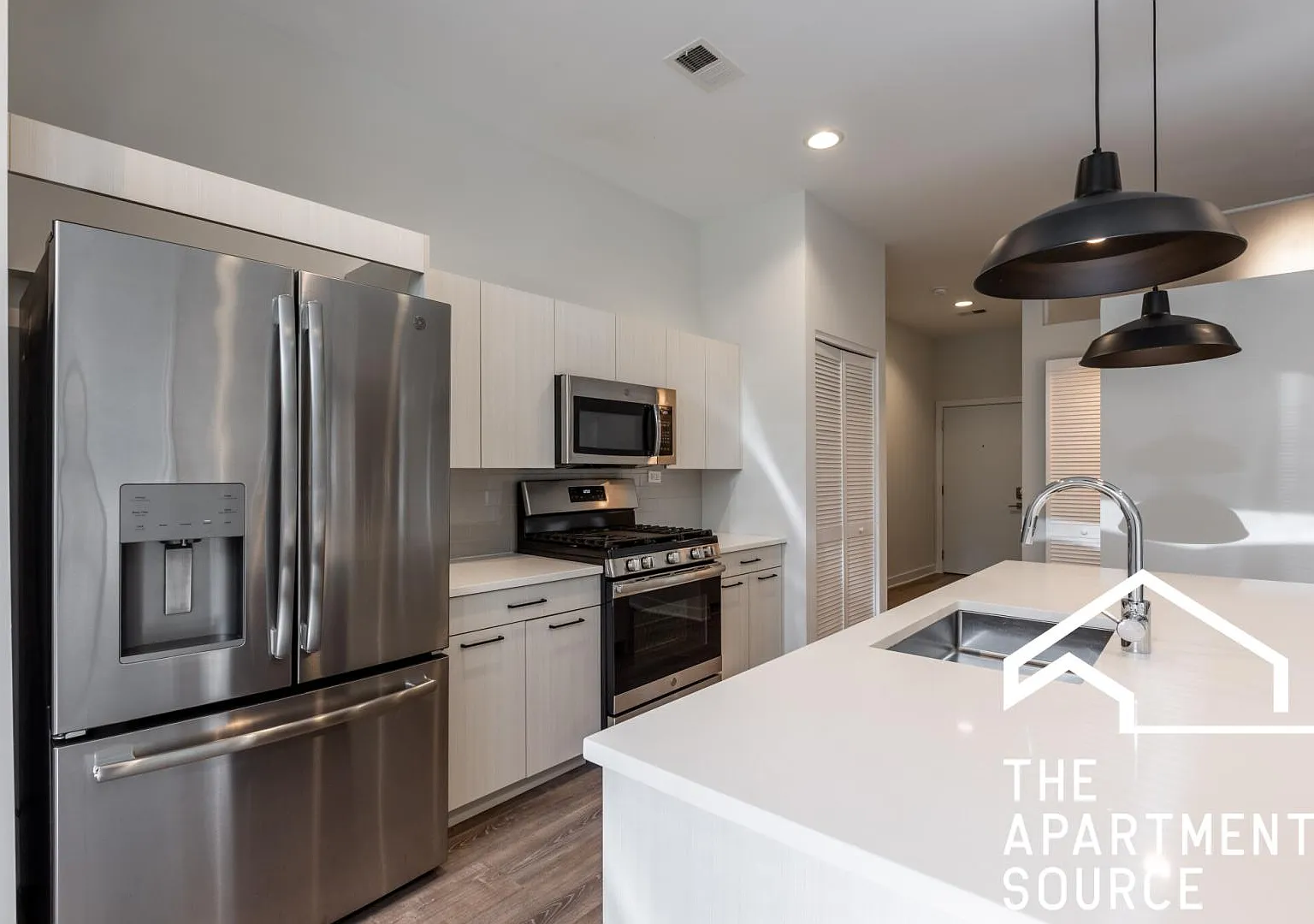 2247 West Lawrence Avenue #2 — Photo 1