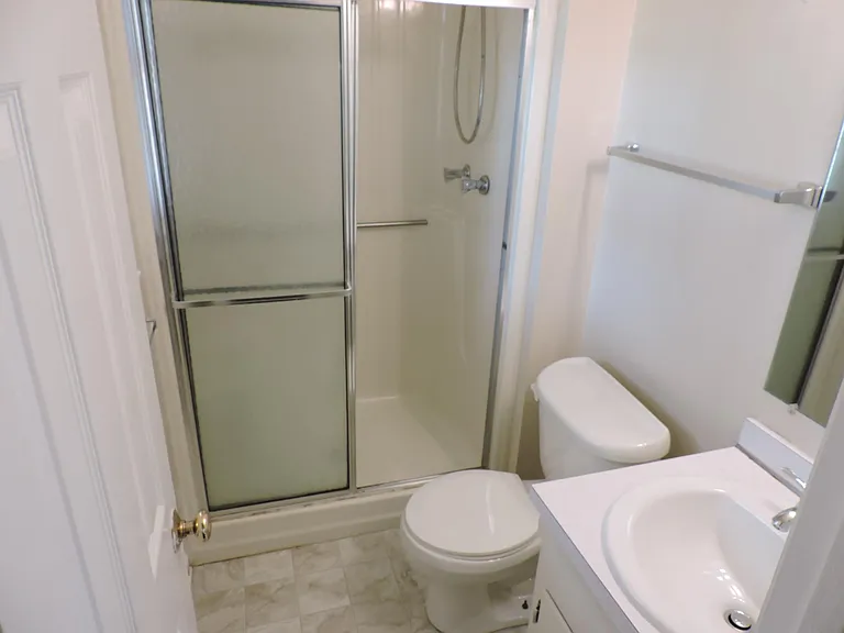 131 Fairmont Dr — Photo 11