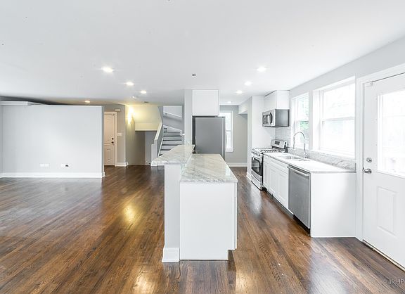 5th image of 6116 S Greenwood Ave