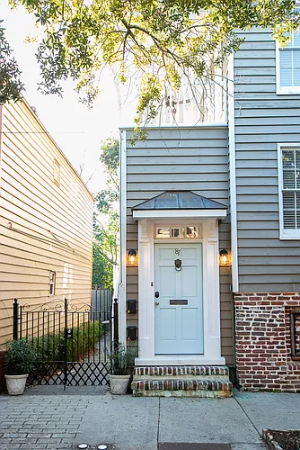 87 America St #D Photo 1