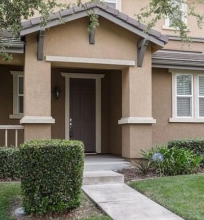 2nd image of 450 Wapello Cir