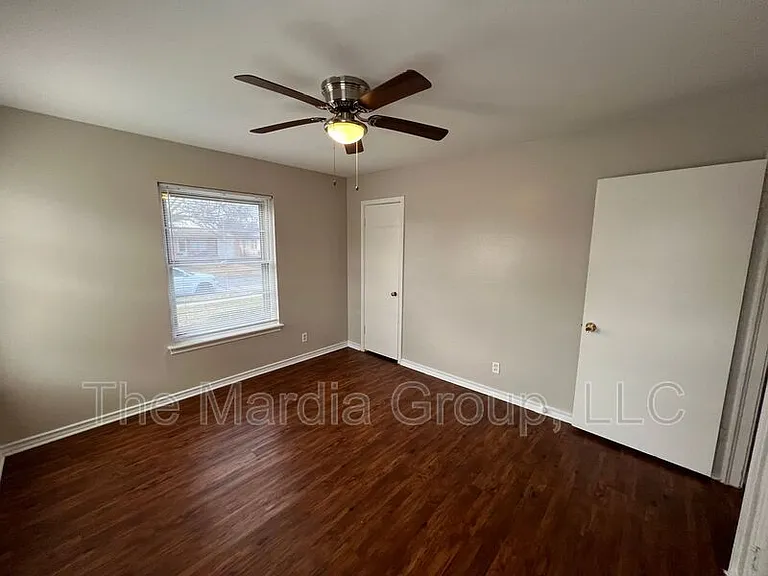 9302 Piper Ln — Photo 7