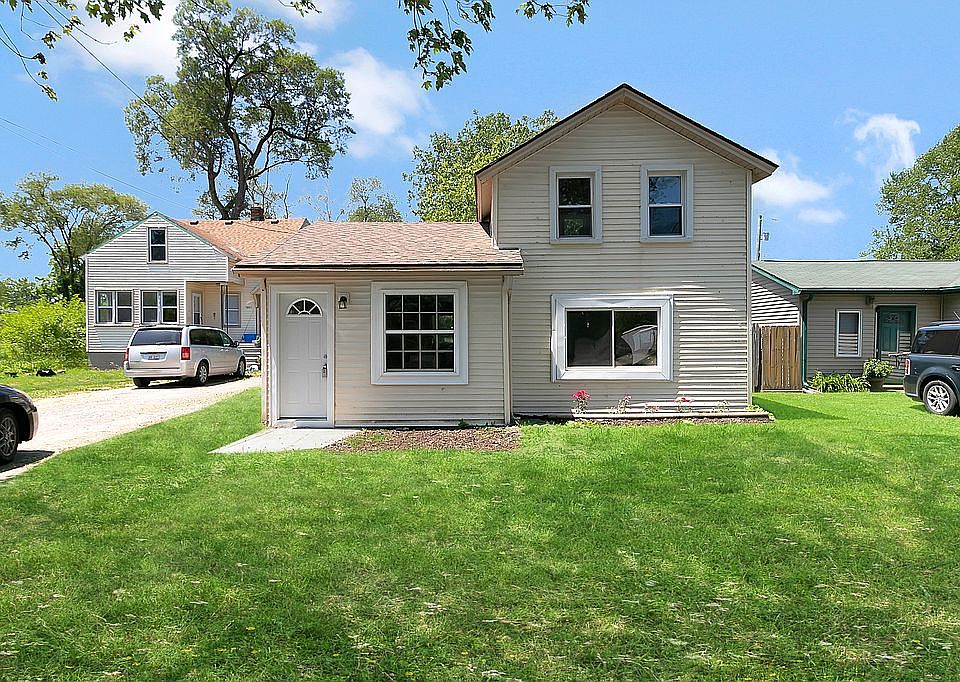 1st image of 35470 W Jefferson Ave