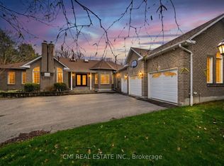 15 Treegrove Cir, Aurora, ON L4G 6M1