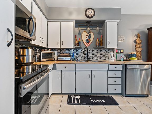 4th image of 5840 Vedder Rd #4