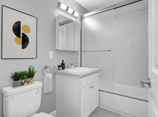 4124 Lyon Ave #8, Oakland, CA 94601