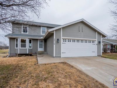 2316 SW Ancaster Rd, Topeka, KS, 66614