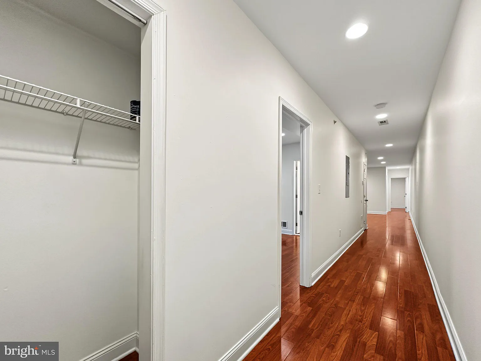 2 bed, 2.0 bath, 600 sqft, $1,350 — Photo 4