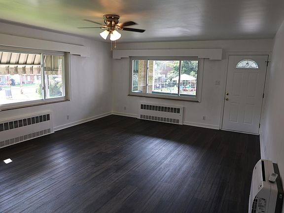3rd image of 104 N 9th St