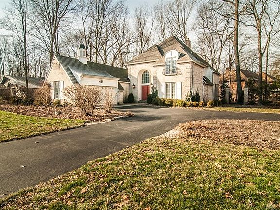 3rd image of 2890 Hickorywood Dr