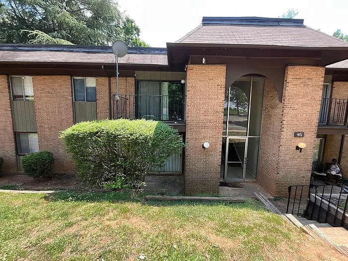 415 Orchard Trace Ln #2