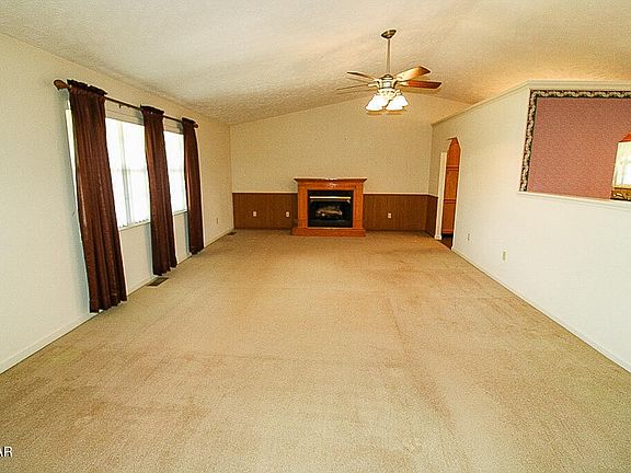 5th image of 311 Newman Dr